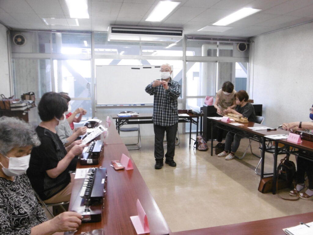 利用協講座「頭の体操 大正琴教室」
